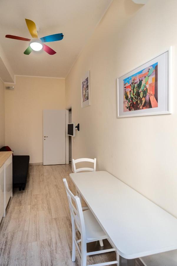 City Center Two-Roomed Flat - Termini/Aquarium Rome Bagian luar foto